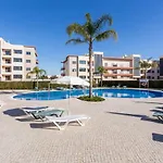 Sun Lovers By Seewest Apartman Lagos