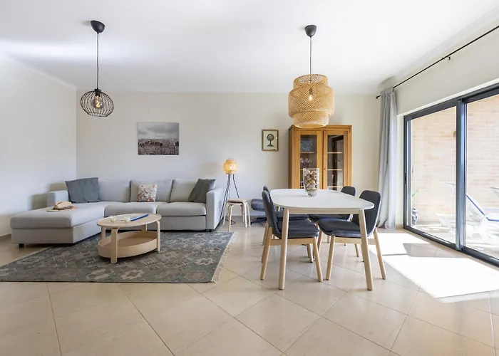 Sun Lovers By Seewest * 라고스