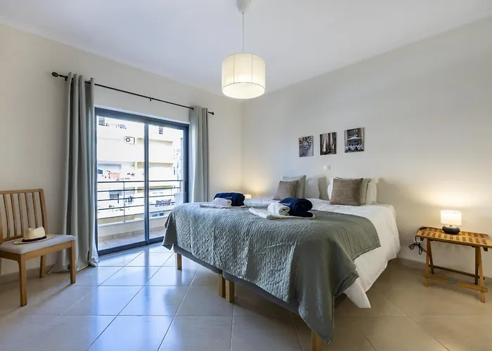 Sun Lovers By Seewest * 라고스